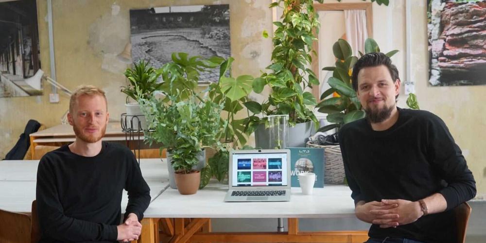 Foto von Softwareentwickler Tobias Hubold (l.) und handelt-gemeinsam-Initiator Tom Fischer (r.)