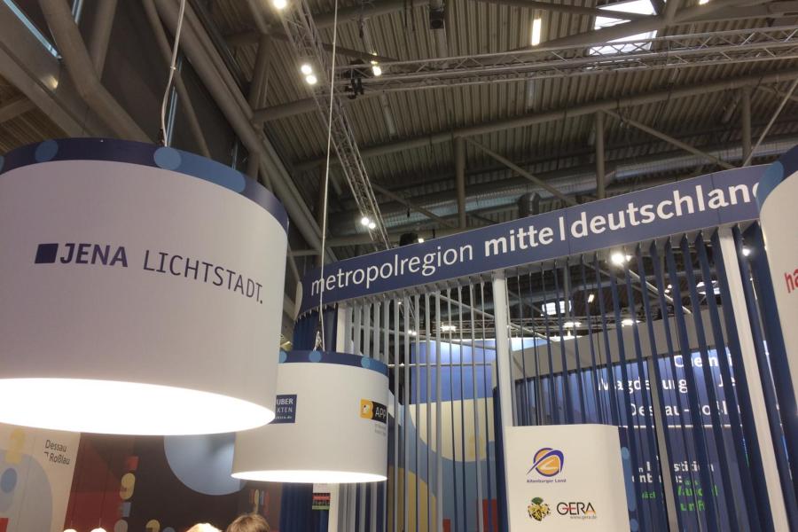 Lampenschirme mit Schriftzug "Jena-Lichtsstadt"